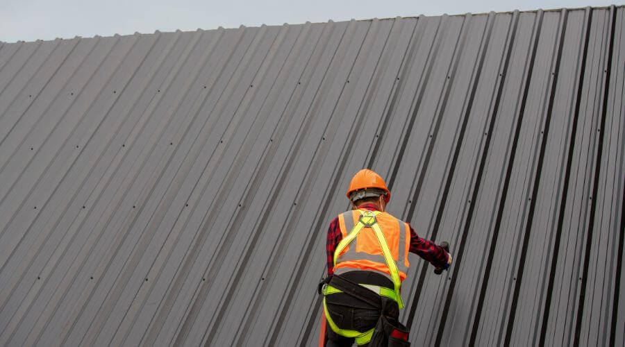 Professional metal roof installation services in Veedersburg, IN